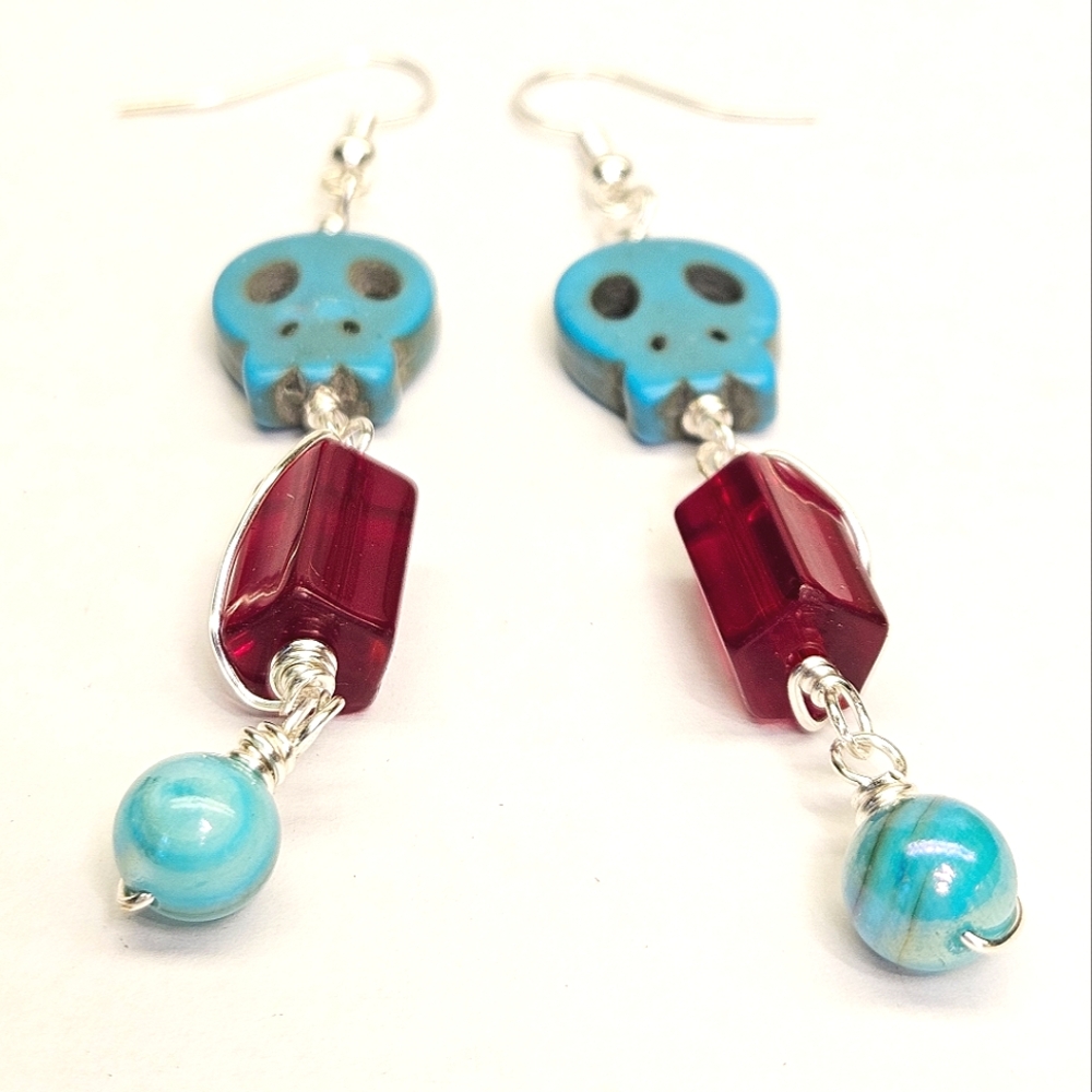 Red and Turquoise Beaded Skull Earrings - Picture 3 of 6